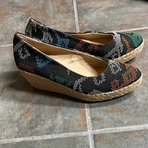 Multicolor Patterned Espadrille Flats - Picture 3 of 5